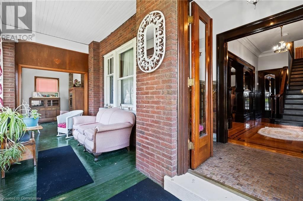 20 EVAN STREET Image 11