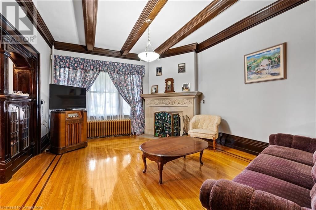 20 EVAN STREET Image 17
