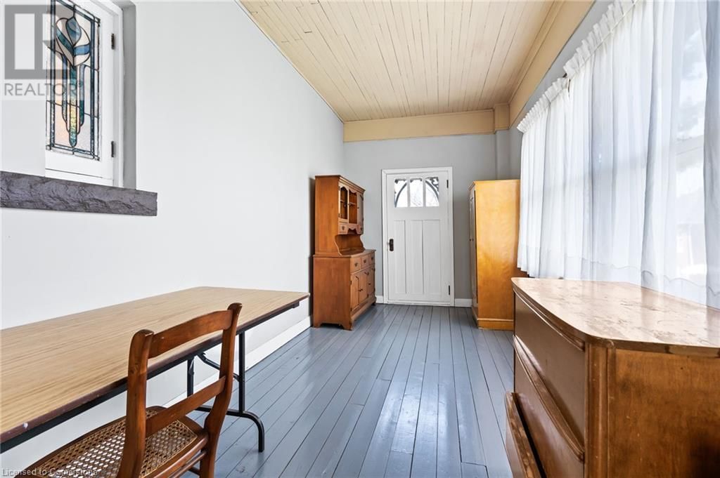 20 EVAN STREET Image 29