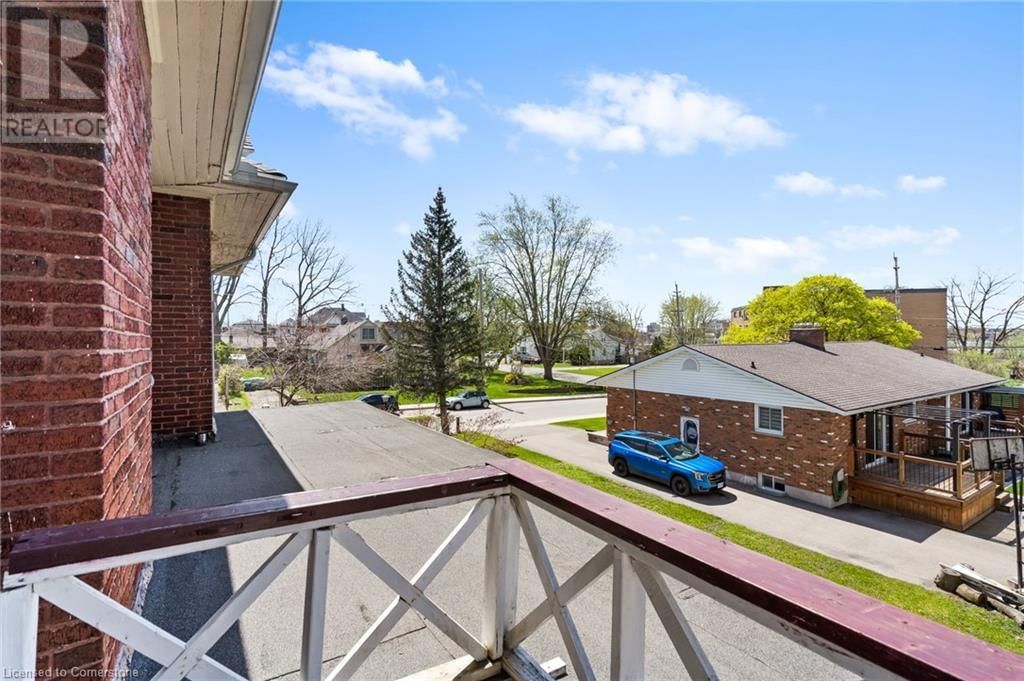 20 EVAN STREET Image 31