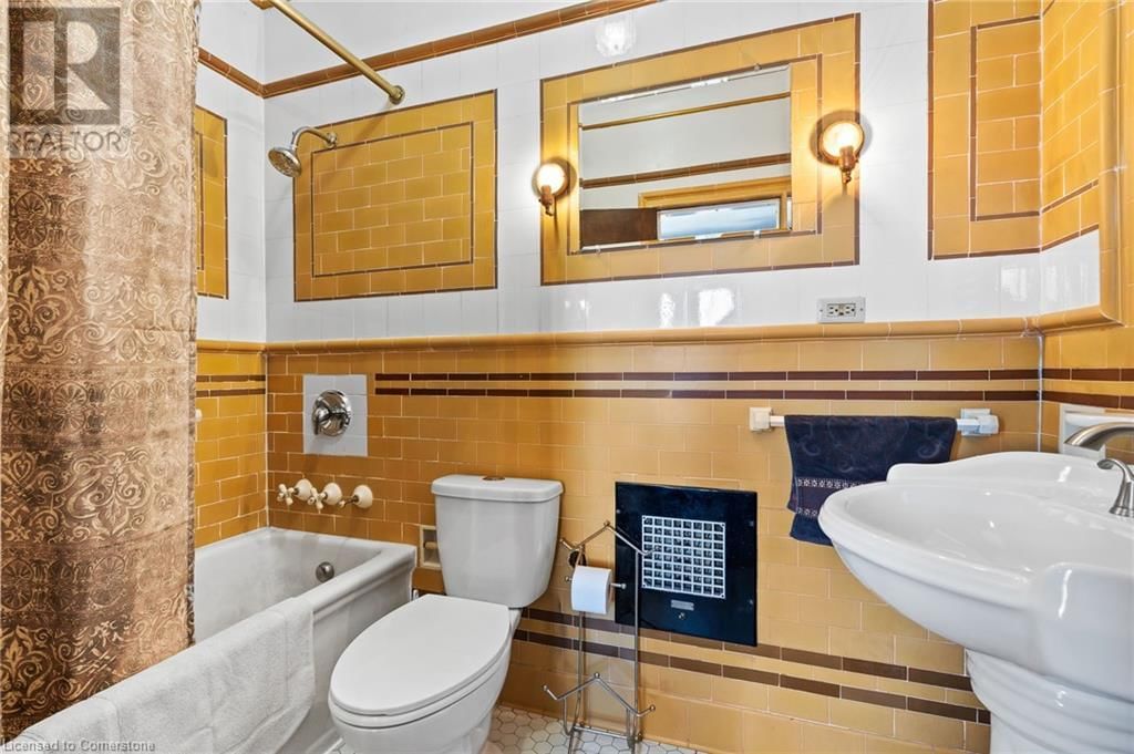 20 EVAN STREET Image 35