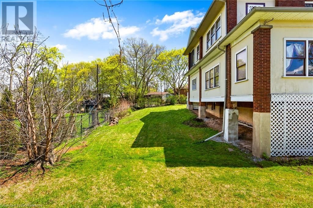 20 EVAN STREET Image 5
