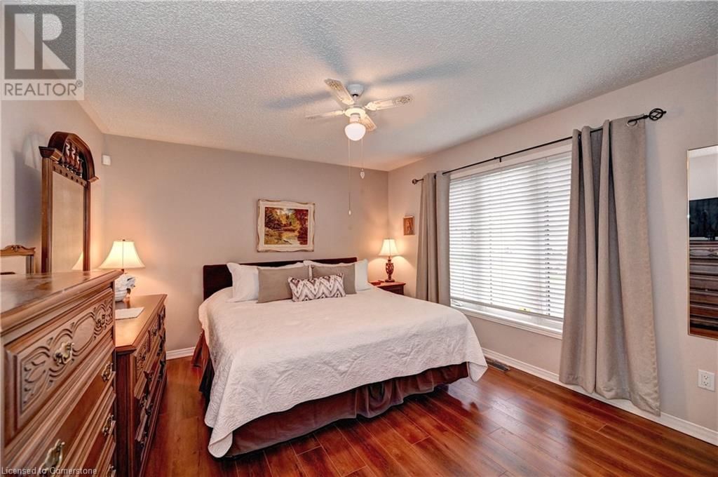 176 WESLEY CRESCENT Image 16