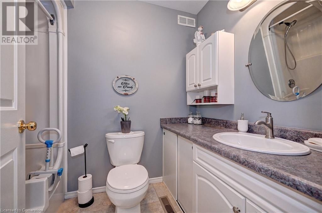 176 WESLEY CRESCENT Image 20