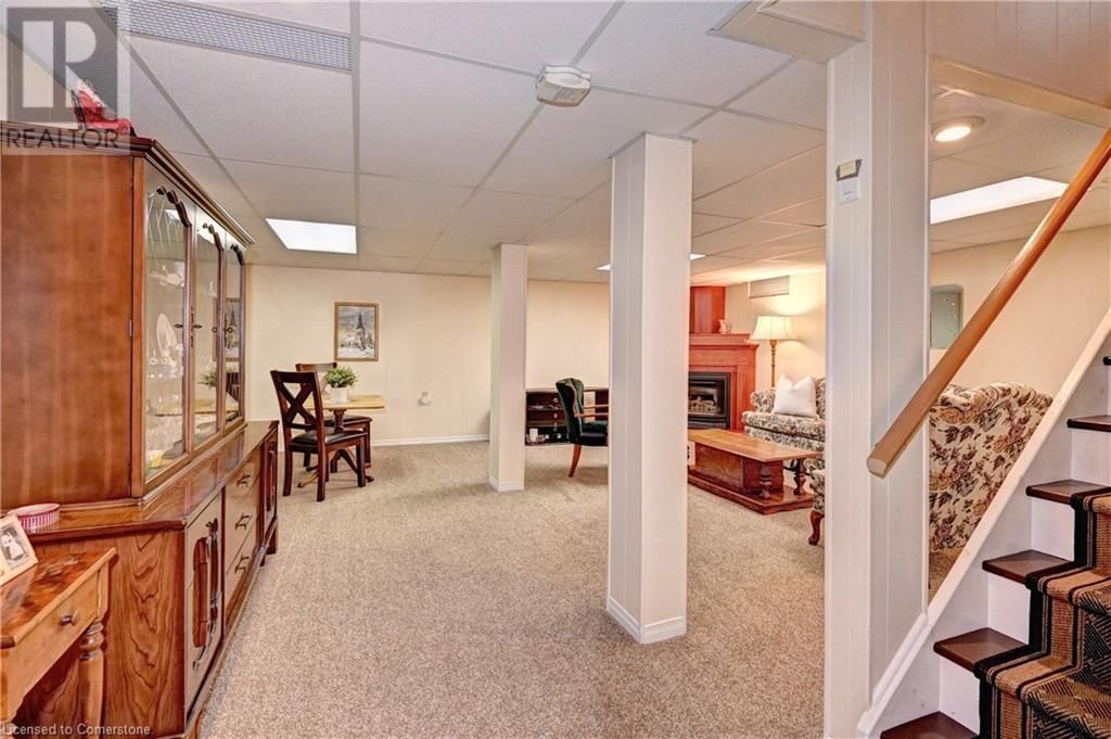 176 WESLEY CRESCENT Image 22