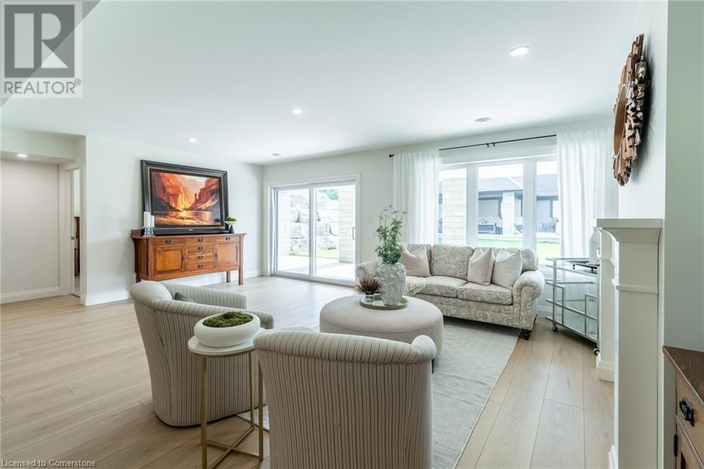 41 BLUENOSE DRIVE Image 29