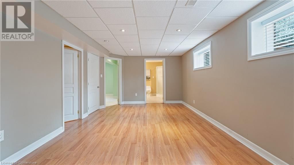 22 COBBLESTONE DRIVE Image 31