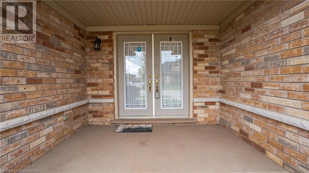 22 COBBLESTONE DRIVE Image 9