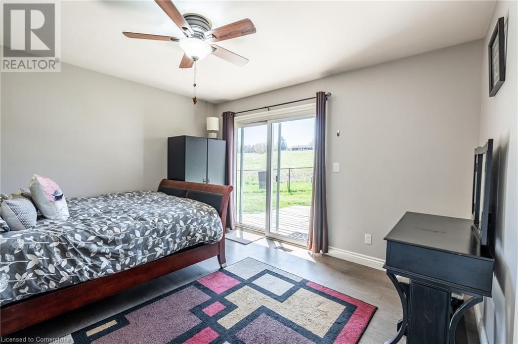 258 OAKHILL DRIVE Image 21