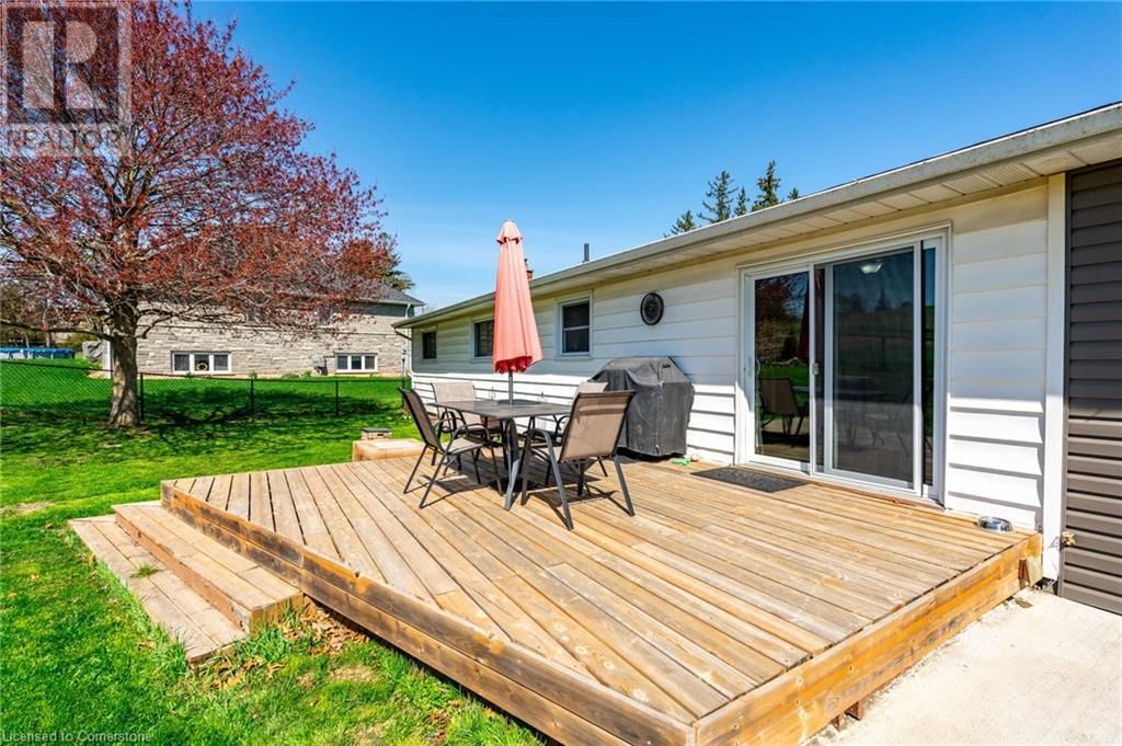 258 OAKHILL DRIVE Image 38