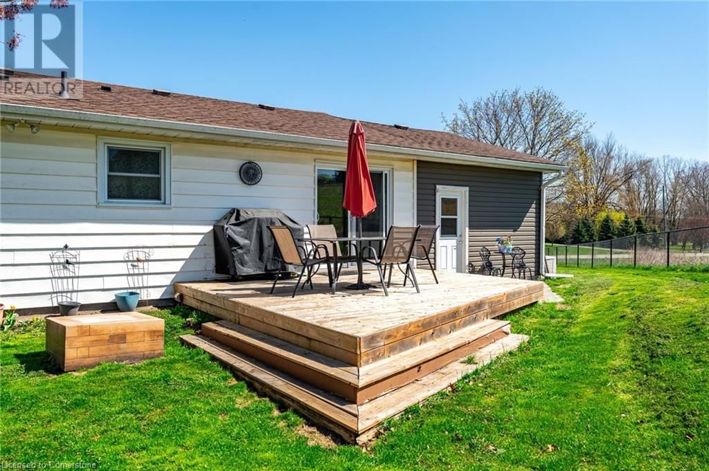 258 OAKHILL DRIVE Image 39