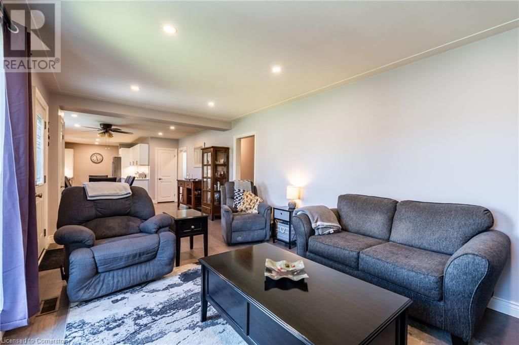 258 OAKHILL DRIVE Image 7