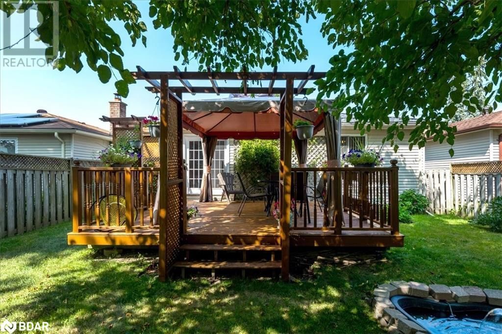 92 HICKLING TRAIL EAST Image 32