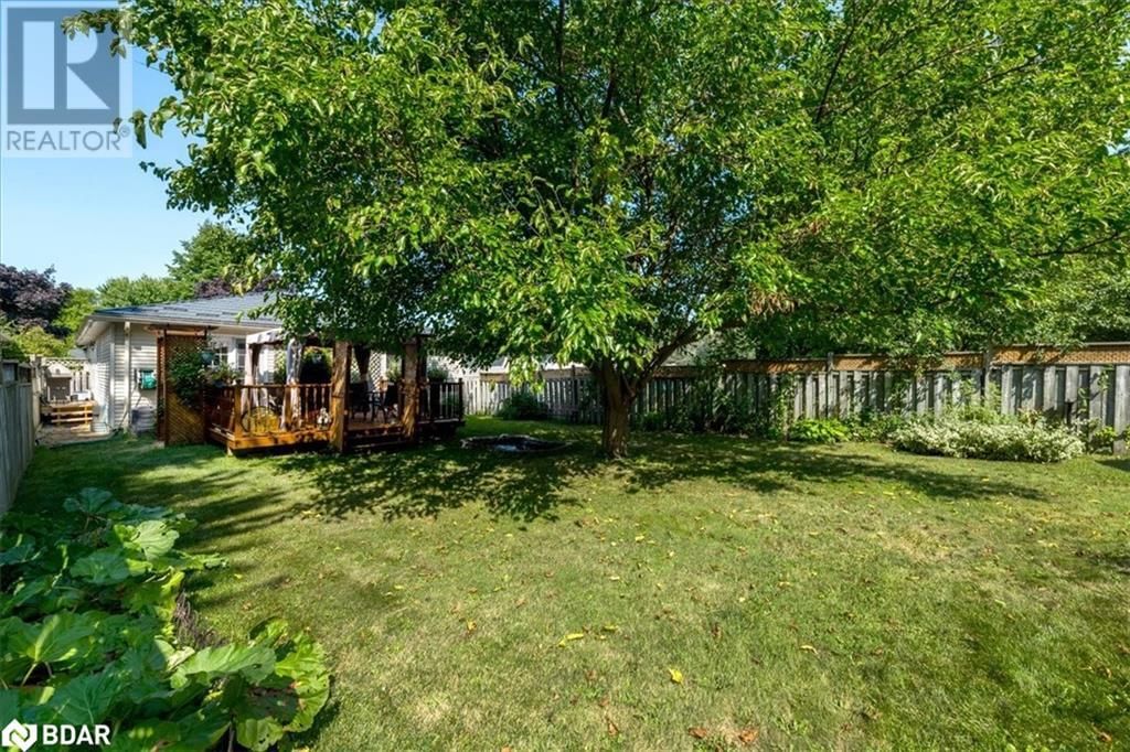92 HICKLING TRAIL EAST Image 33