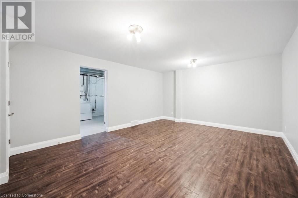 15 SHAFTSBURY DRIVE Image 19