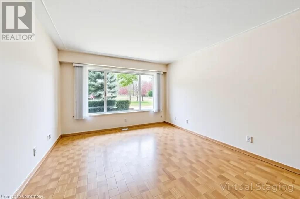 15 SHAFTSBURY DRIVE Image 28