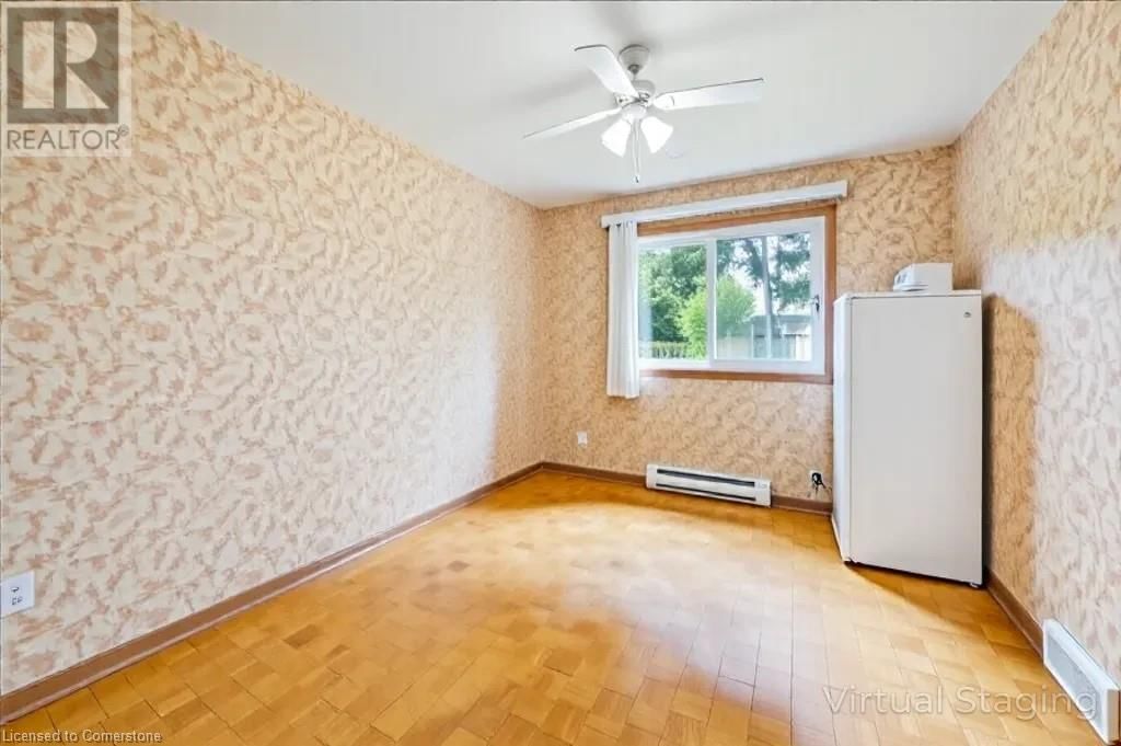 15 SHAFTSBURY DRIVE Image 32
