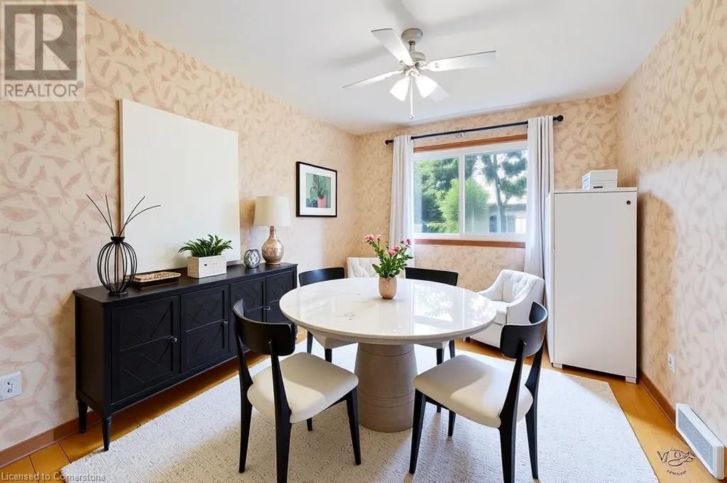 15 SHAFTSBURY DRIVE Image 33