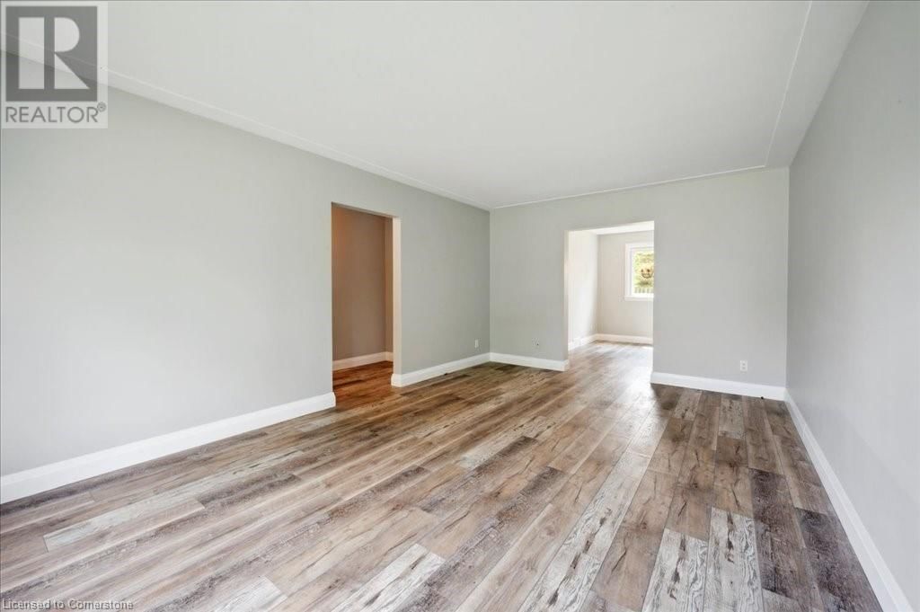 15 SHAFTSBURY DRIVE Image 5