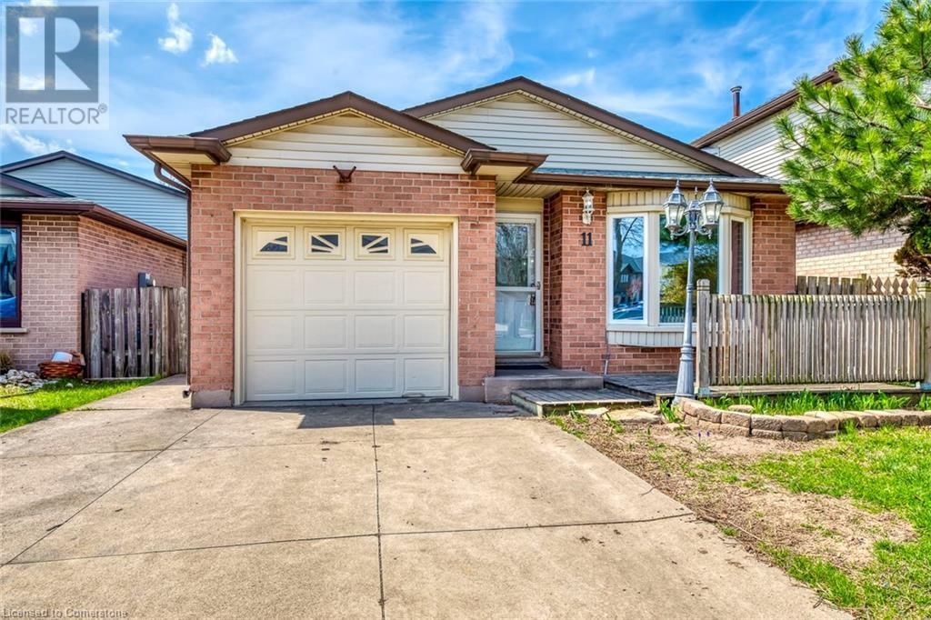11 DRAKES DRIVE Image 2