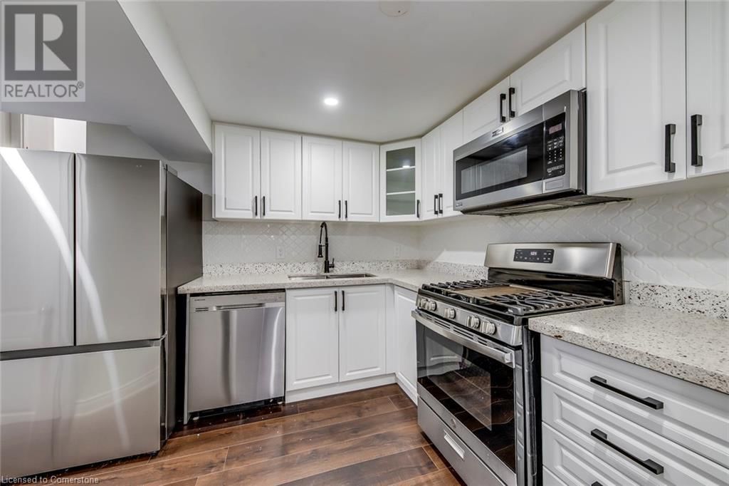11 DRAKES DRIVE Image 31