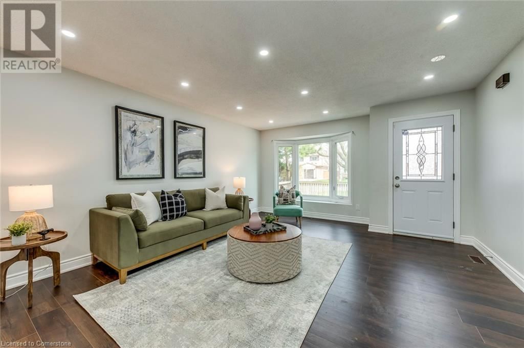 11 DRAKES DRIVE Image 6