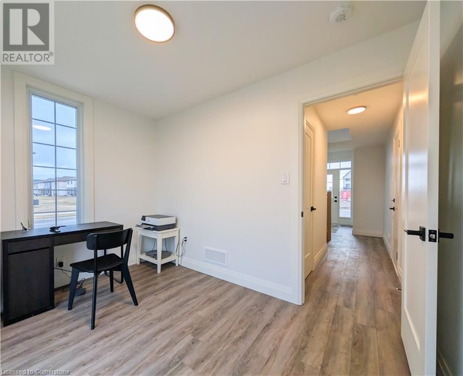 08 - 235 KENNINGTON WAY Image 7