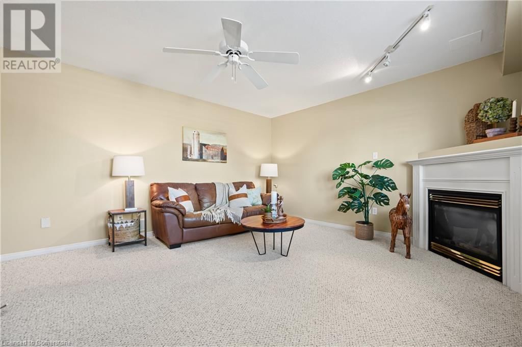 63 WELLINGTON SOUTH Image 35
