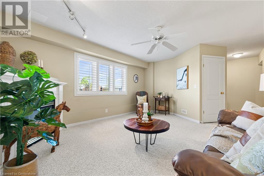 63 WELLINGTON SOUTH Image 36
