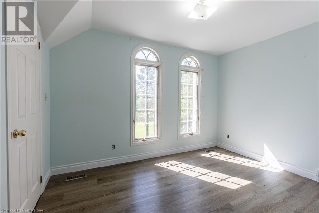 3350 GUELPH LINE Image 35
