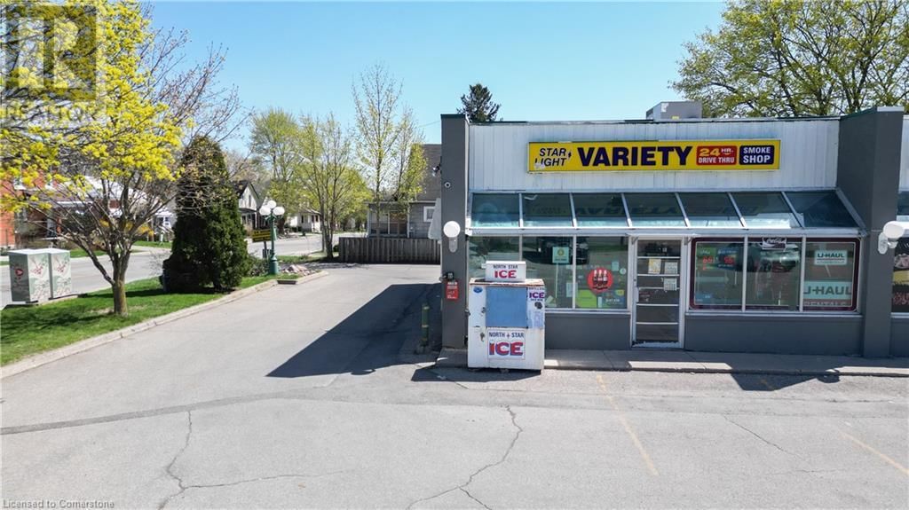 780 DUNDAS STREET Image 2