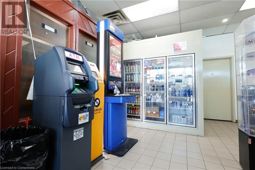 780 DUNDAS STREET Image 31