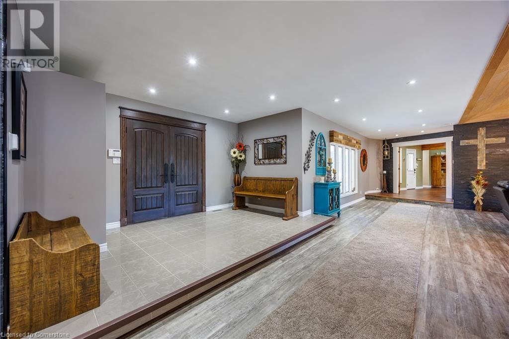 1285 COCKSHUTT ROAD Image 11