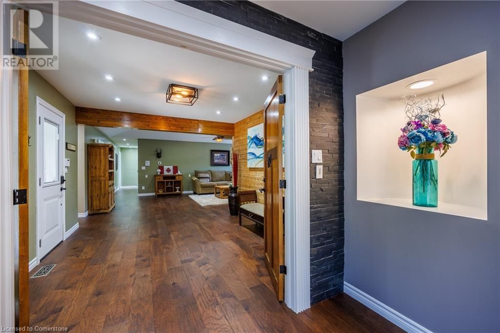 1285 COCKSHUTT ROAD Image 29