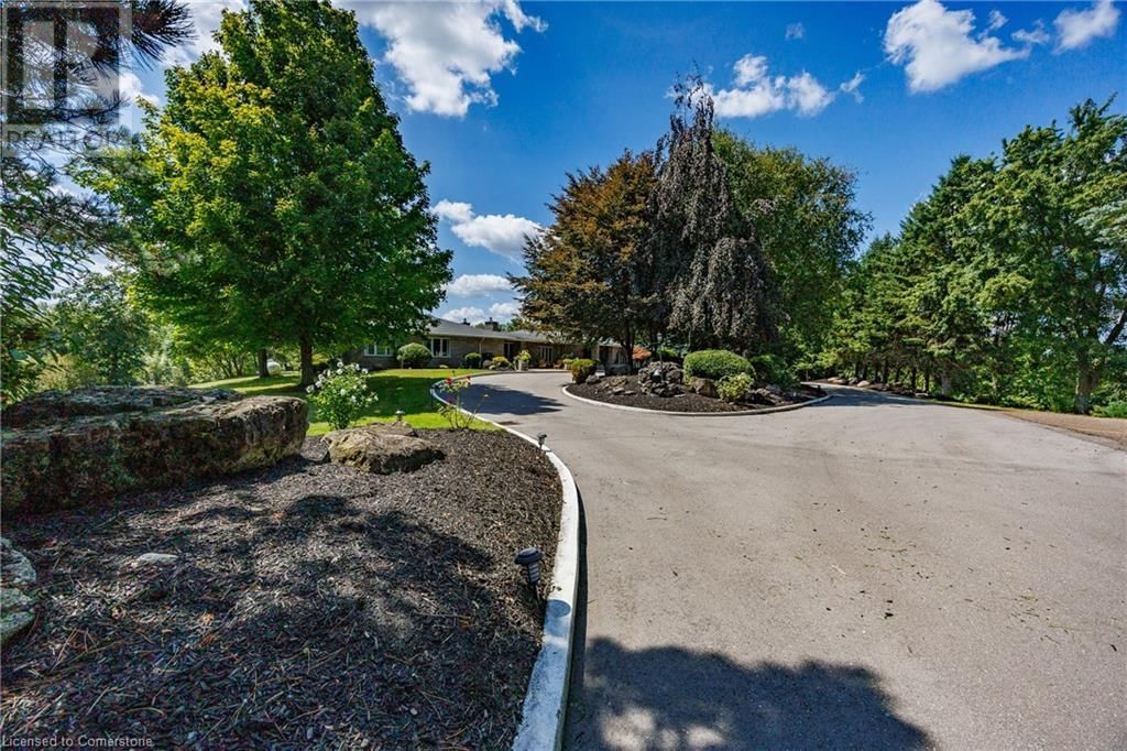 1285 COCKSHUTT ROAD Image 9