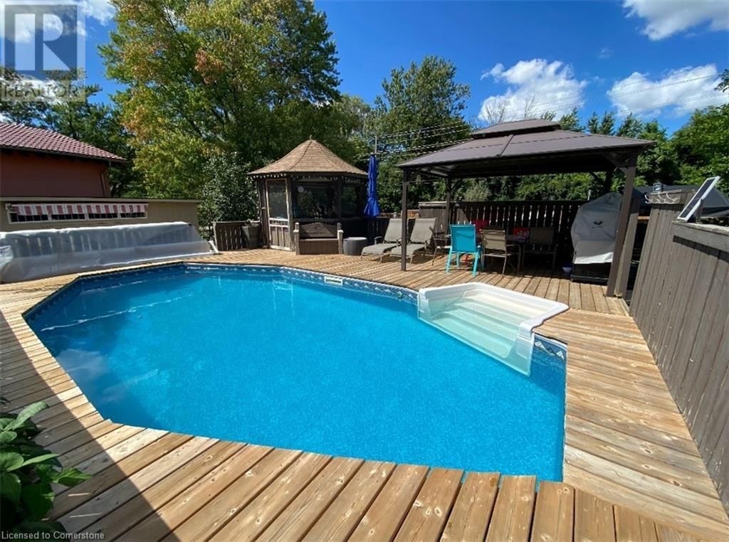 3 MAXWELL DRIVE Image 38