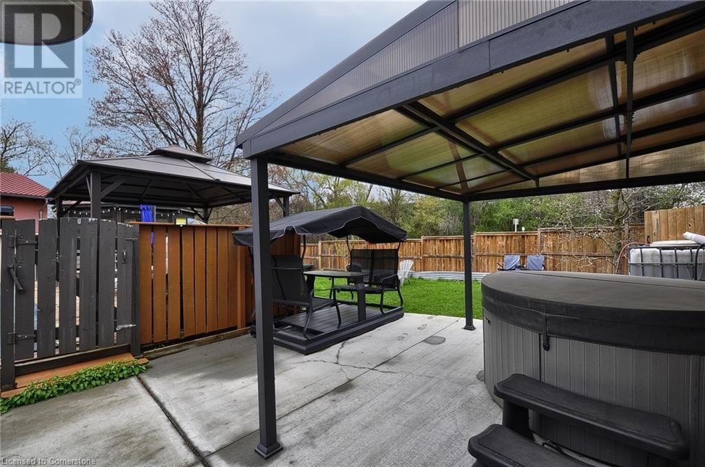 3 MAXWELL DRIVE Image 40