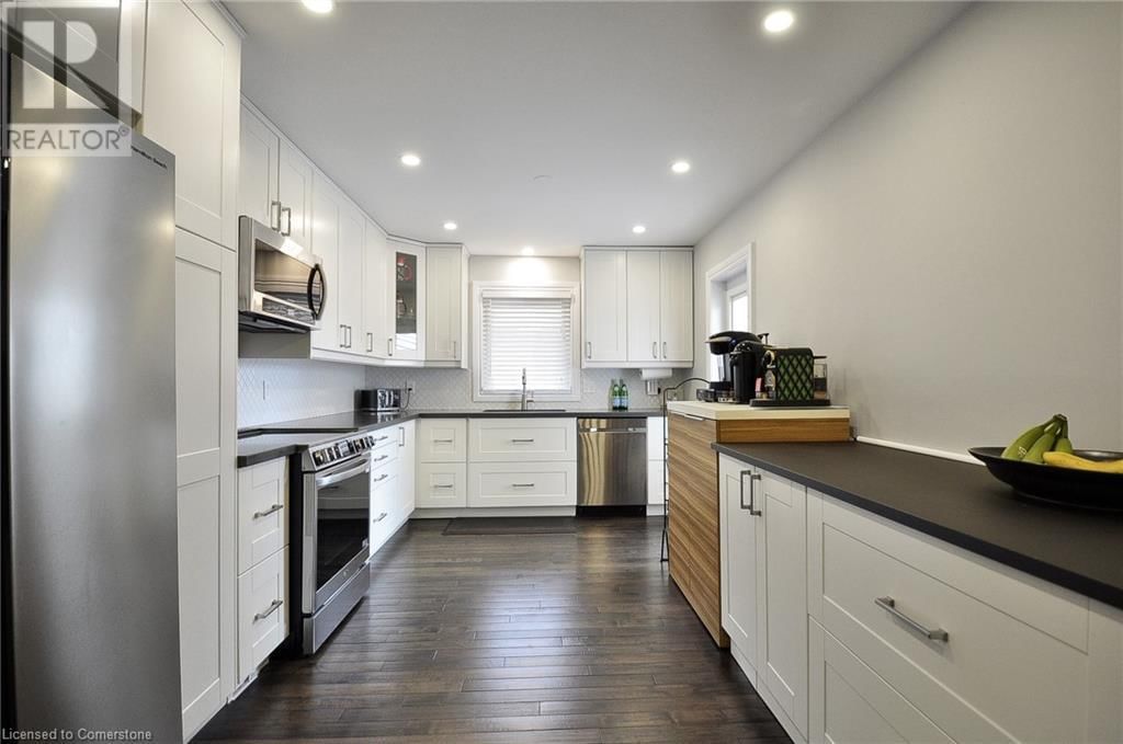 3 MAXWELL DRIVE Image 8