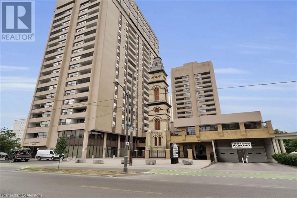 109-110 - 379 DUNDAS STREET Image 2