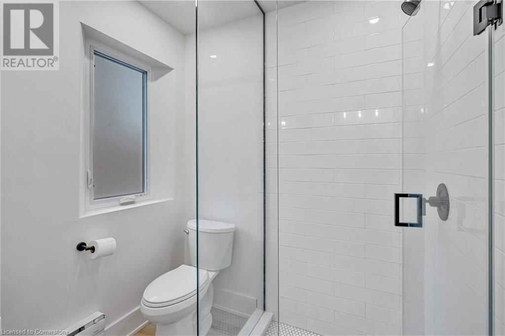 UPPER - 184 BURRIS STREET Image 17