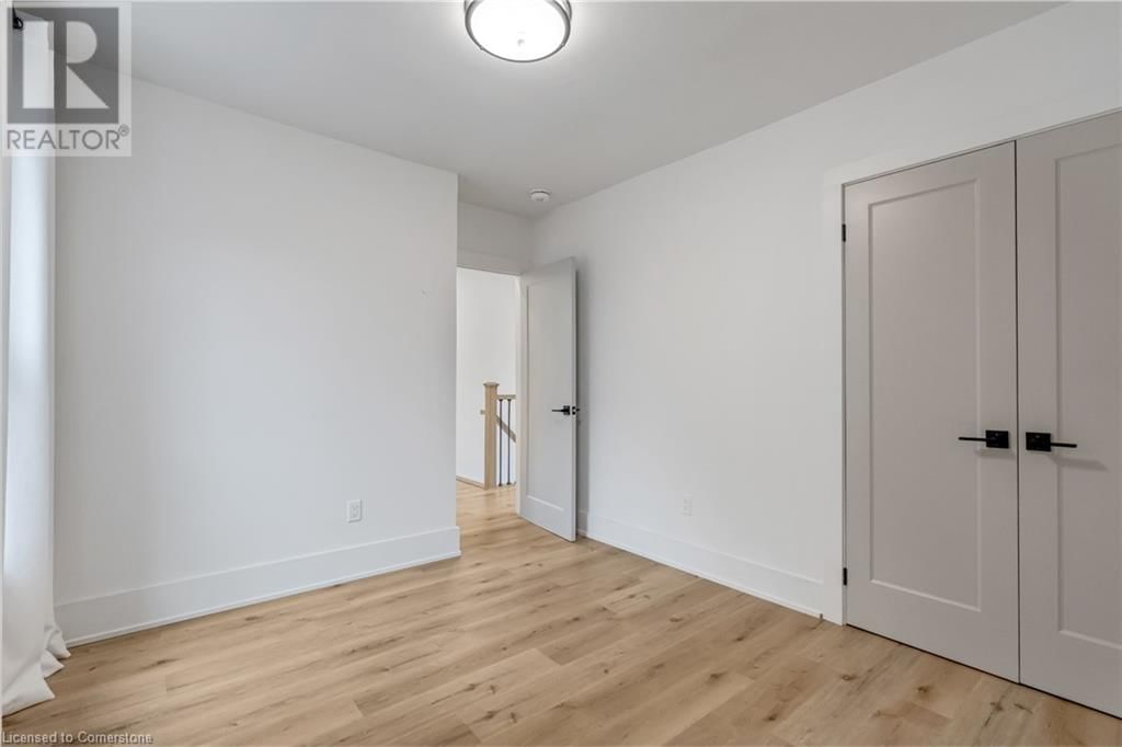 UPPER - 184 BURRIS STREET Image 20