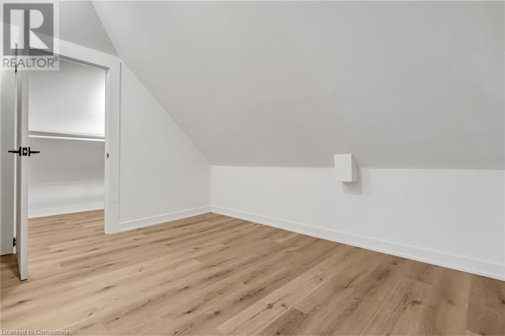 UPPER - 184 BURRIS STREET Image 29