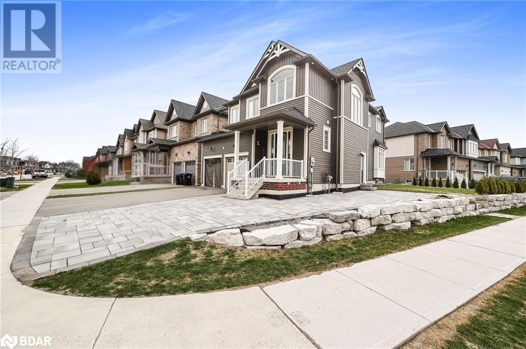 31 WOOD CRESCENT Image 1