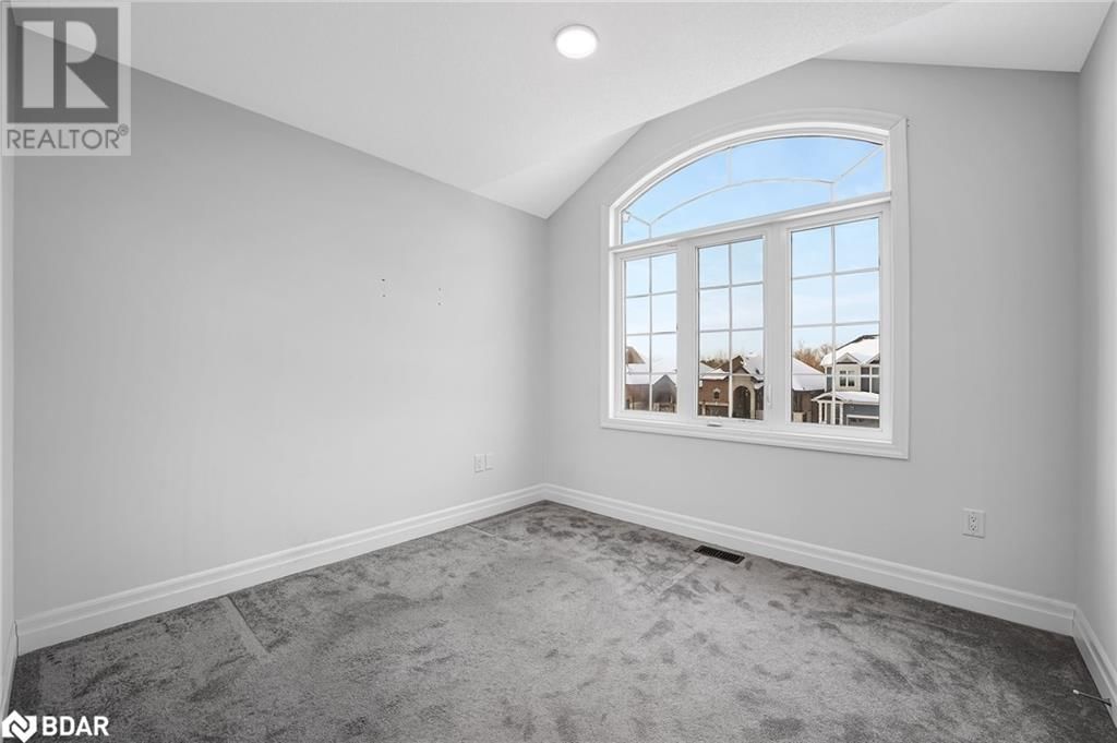 31 WOOD CRESCENT Image 23