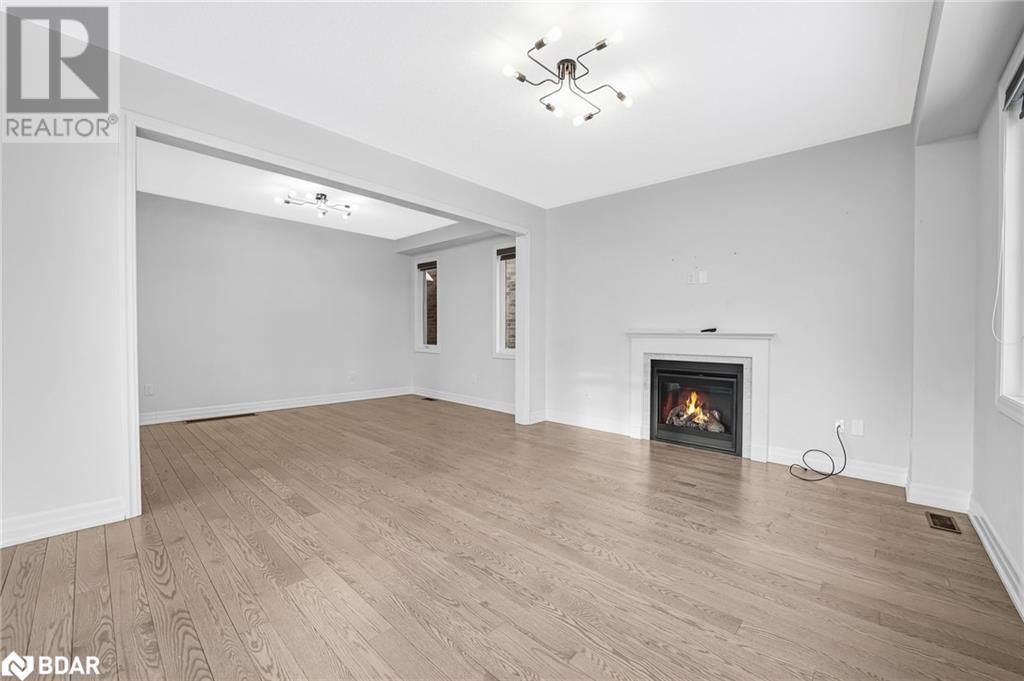 31 WOOD CRESCENT Image 5