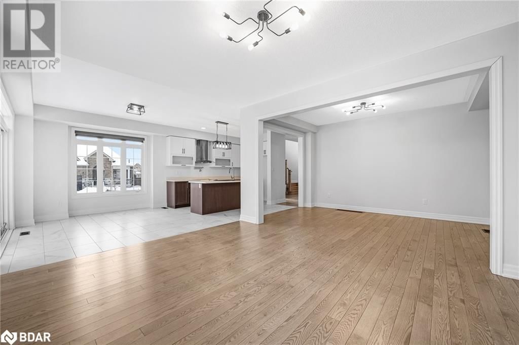 31 WOOD CRESCENT Image 7
