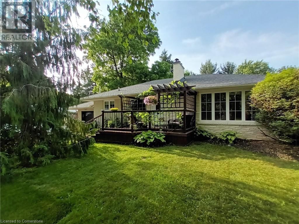 42 STRATHCONA DRIVE SOUTH Image 1