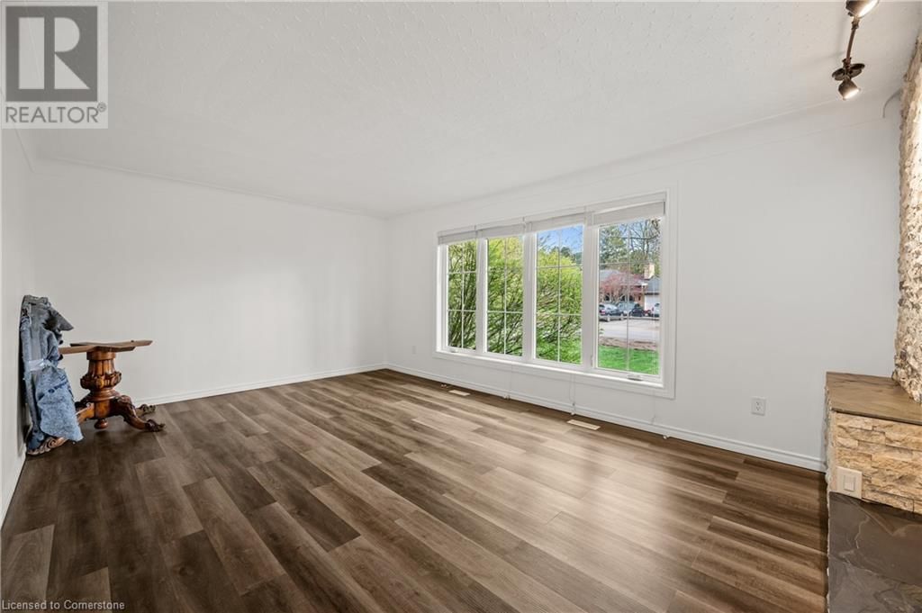 42 STRATHCONA DRIVE SOUTH Image 25