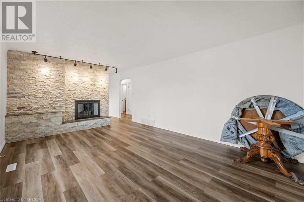 42 STRATHCONA DRIVE SOUTH Image 26