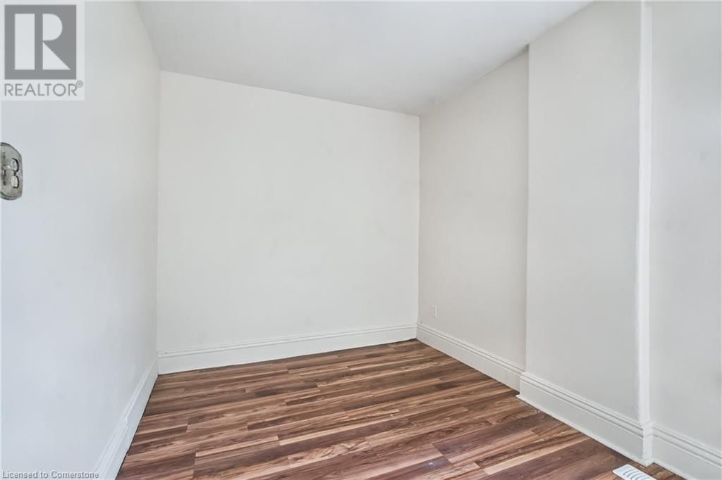 15 PICTON STREET WEST Image 16